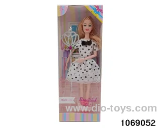 11 inch doll in window box
