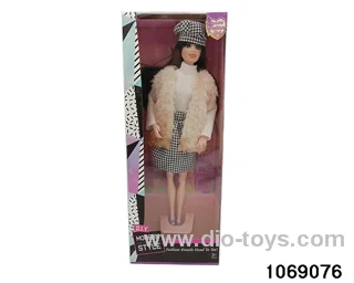 11 inch doll in window box