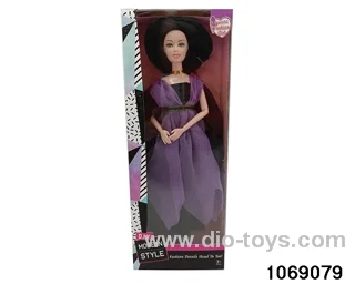 11 inch doll in window box