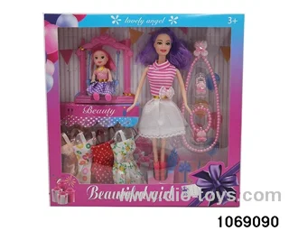 11 inch doll in window box