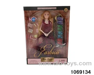 11 inch doll in window box