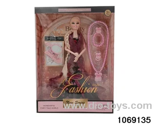 11 inch doll in window box