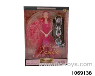 11 inch doll in window box