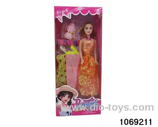 11 inch doll in window box