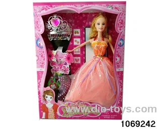 11.5 inch doll set in window box