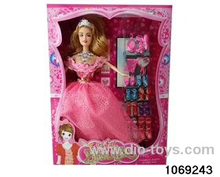 11.5 inch doll set in window box