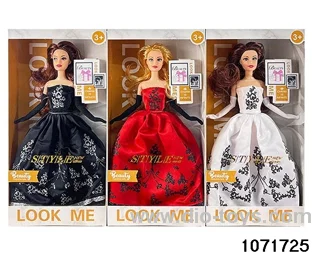11.5 inch doll set in window box