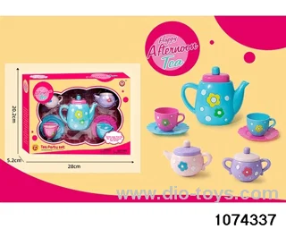 tea service in color box