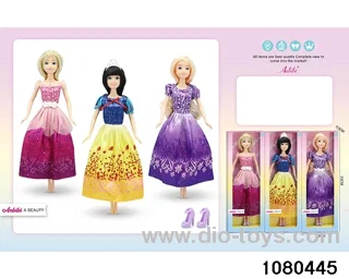 11.5 inch doll set in window box