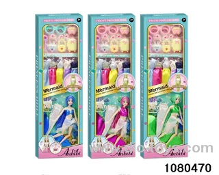 11.5 inch doll set in window box