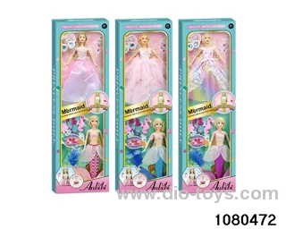 11.5 inch doll set in window box