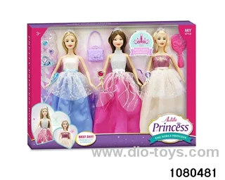 11.5 inch doll set in window box