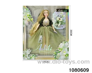 11.5 inch doll set in window box