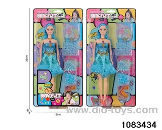11 inch doll set in clam shell