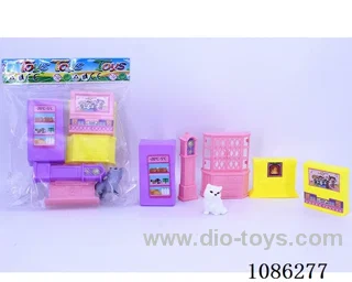 Simple small furniture set + Kitten