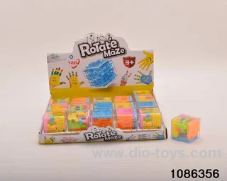 3D maze in display box
