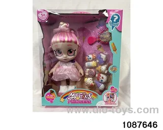 Doll set with four voices in window box