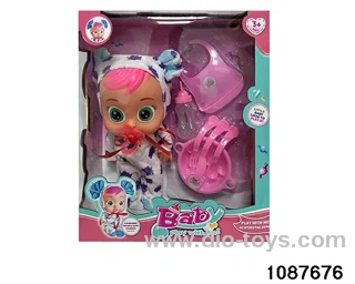 Doll set with four voices in window box
