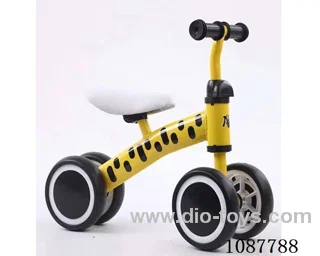 Four-wheel scooter