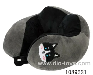 U-shaped pillow for dogs