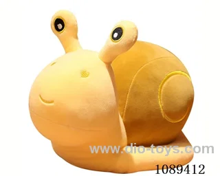 20CM snail throw pillow