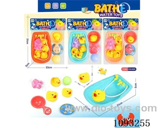 Happy splashing set of 5 ducks