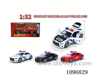 1:32 pull back alloy car with light/music