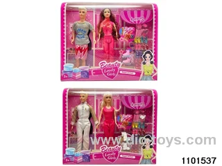 11.5 inch doll set in window box