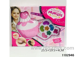 Children's Cosmetic Sets in display box