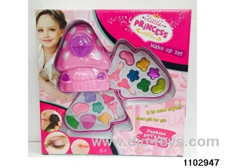 Children's Cosmetic Sets in display box