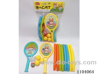Assembled hula hoop + racket +3 round ball +1 badminton ball