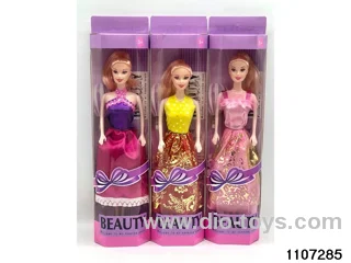 11 inch Barbie doll in window box