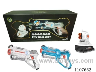Generation 2 combat guns 1 Projector (with 3 cards)