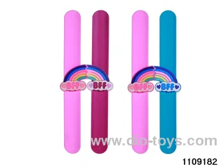 Children's cartoon snapping hand circle
