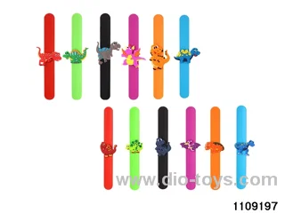 Children's cartoon snapping hand circle