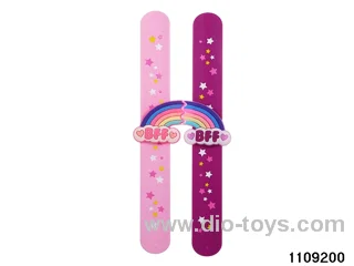 Children's cartoon snapping hand circle