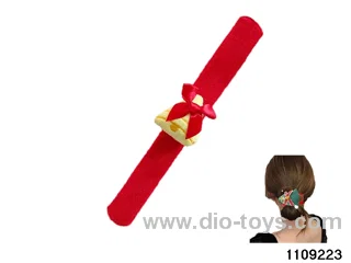 Children's cartoon snapping hand circle