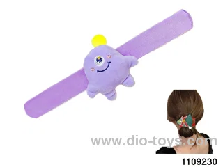 Children's cartoon snapping hand circle