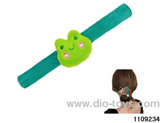Children's cartoon snapping hand circle