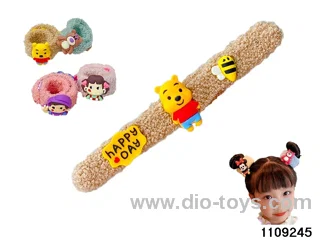 Children's cartoon snapping hand circle