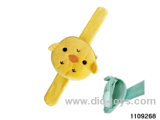 Children's cartoon snapping hand circle