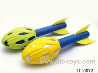 Hand throw missile