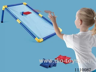 Beanbag throw