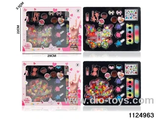 Colour Cosmetic Sets