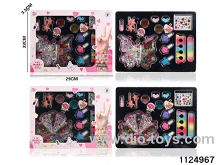 Colour Cosmetic Sets