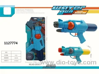 COMMON WATER GUN IN TIE ON CARD
