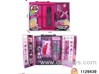 Fashion Barbie Fantasy Wardrobe