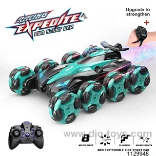 8 WHEELED SPRAY STUNT CAR IN COLOR BOX