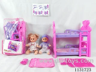 2 14" dolls with English IC, bunk beds, 2 pillows, 2 quilts