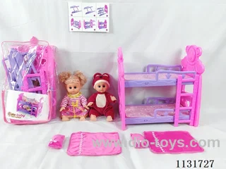 2 14" dolls with English IC, bunk beds, 2 pillows, 2 quilts